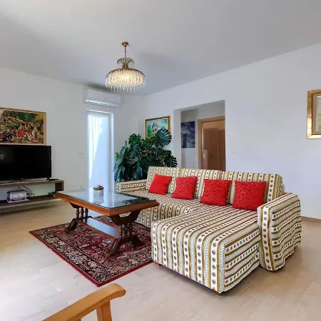 Sosi By Interhome