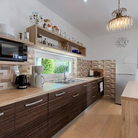 Feriehus Sosi By Interhome Umag